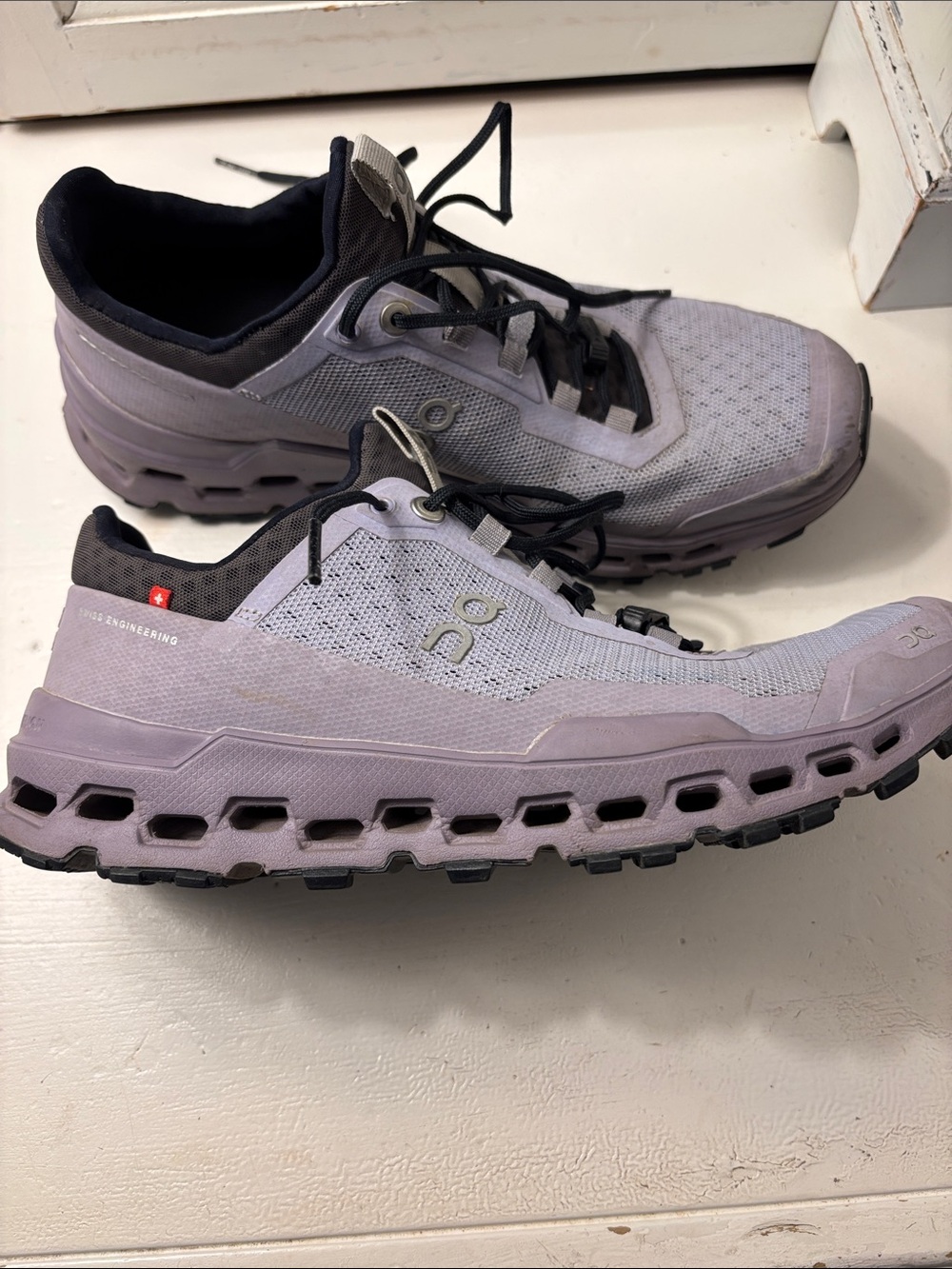 On Running women's Sneakers in Light Lavender and Black - Picture 2 of 5